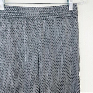 H&M Gray Printed‎ Wide Leg Silky Pants Size 4